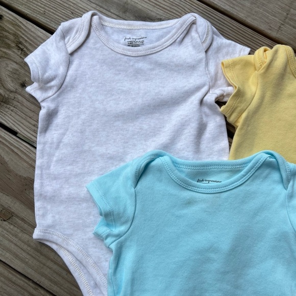 First Impressions 12m snap bodysuit onesies - 3 infant baby toddler - Picture 2 of 8